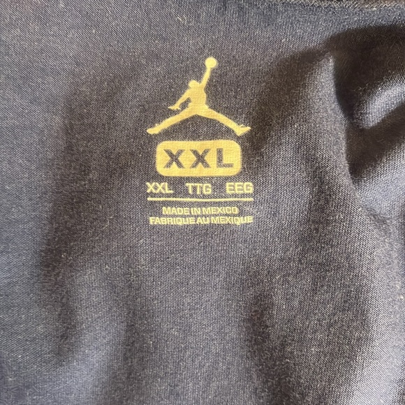 Michael Jordan T-Shirt “ Is It The Shoes?” Size 2XL - Picture 6 of 6